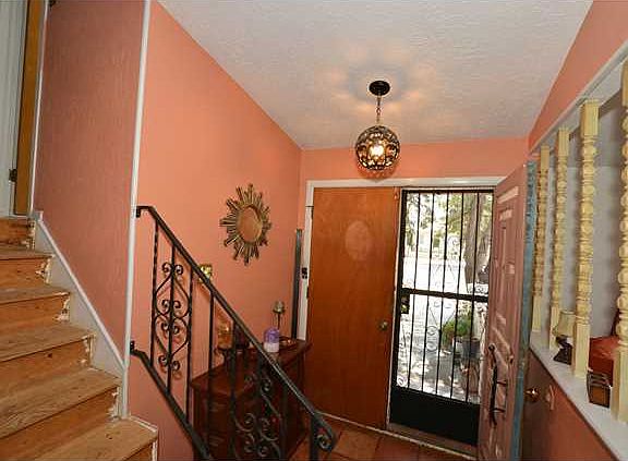 5th image of 5741 Sherbrooke Ave