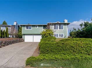 2601 Narrows Pl, Tacoma, WA