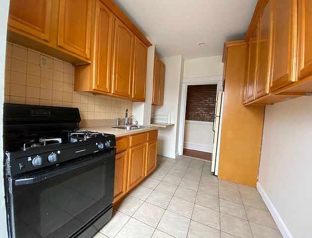 2nd image of 499 Washington Ave #11B