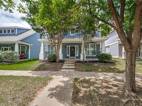 3rd image of 9822 Walnut Hill Dr