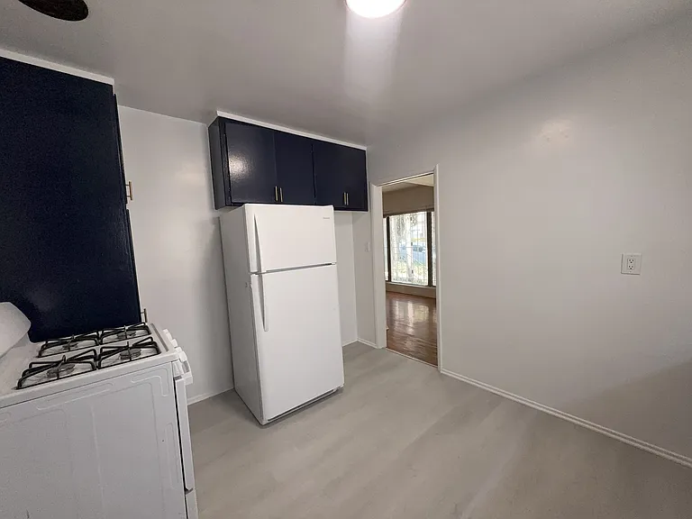 1211 N Flores St #1 — Photo 4