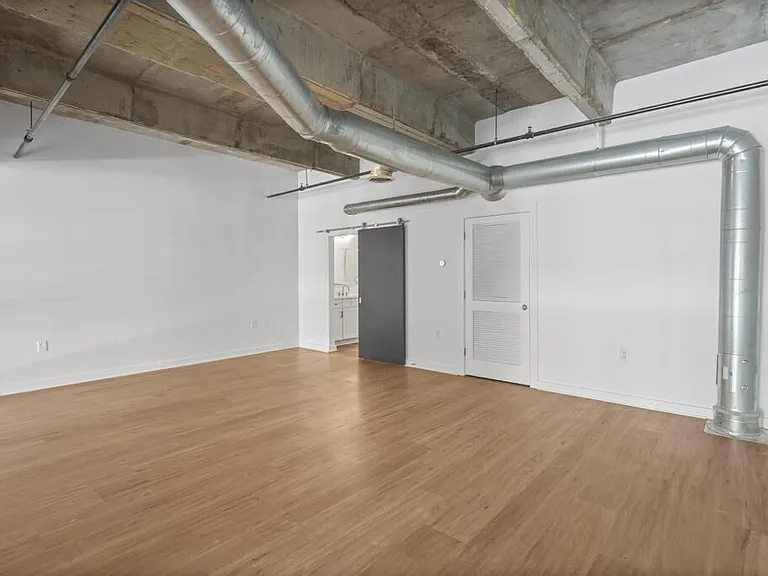 17th Street Lofts — Photo 14