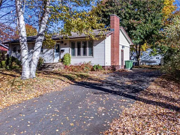 130 Epworth Cir, Fredericton, NB E3A 2M6