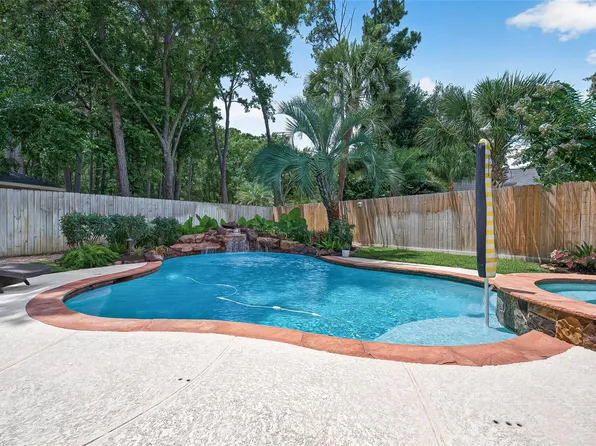 11822 Rue Beaujon Ct, Tomball, TX 77377