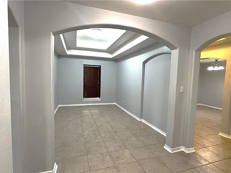 3405 Santa Monica — Photo 12