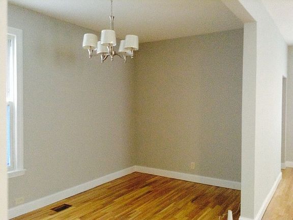 3rd image of 6628 S Marshfield Ave