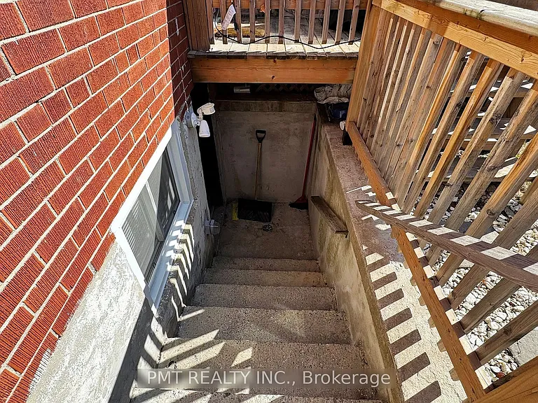 232 Laughton Ave #BASEMENT — Photo 10