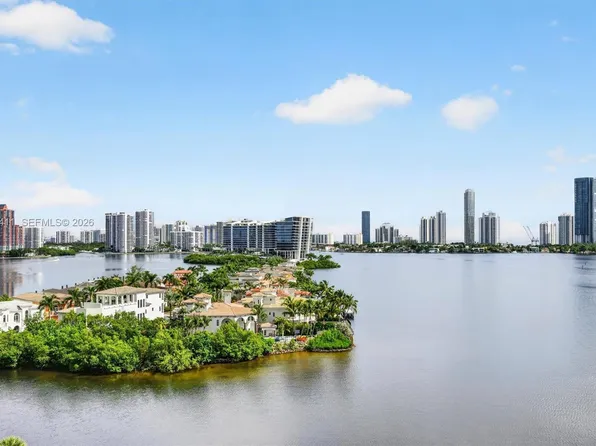 3000 Island Blvd, Aventura, FL