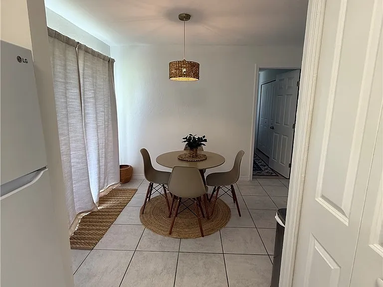 525 SE Van Loon Ter — Photo 12