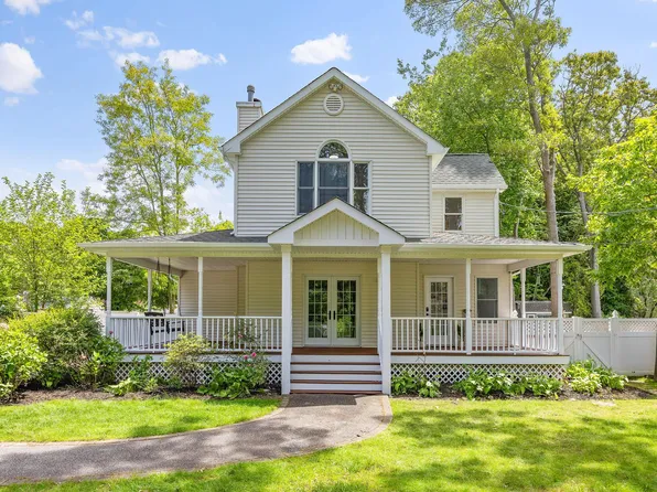 242 Lawrence Road, Kings Park, NY 11754