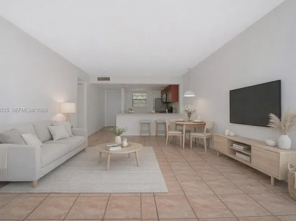 10525 SW 112th Ave APT 309, Miami, FL 33176