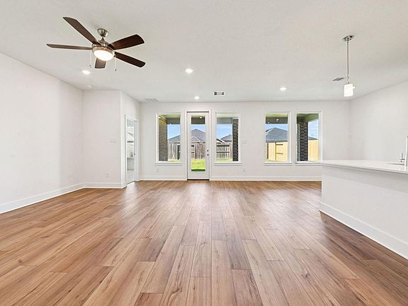 7th image of this home
