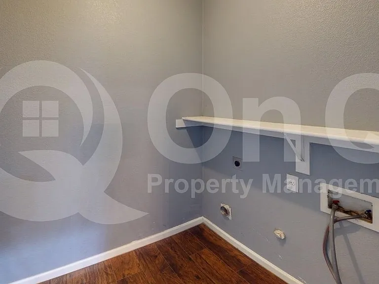 6513 Cartier Ct — Photo 16