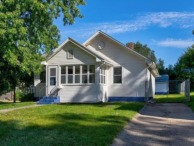 1100 Guthrie Ave, Des Moines, IA, 50316