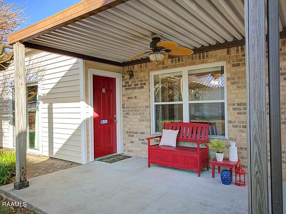2nd image of 118 Vermilion Ln