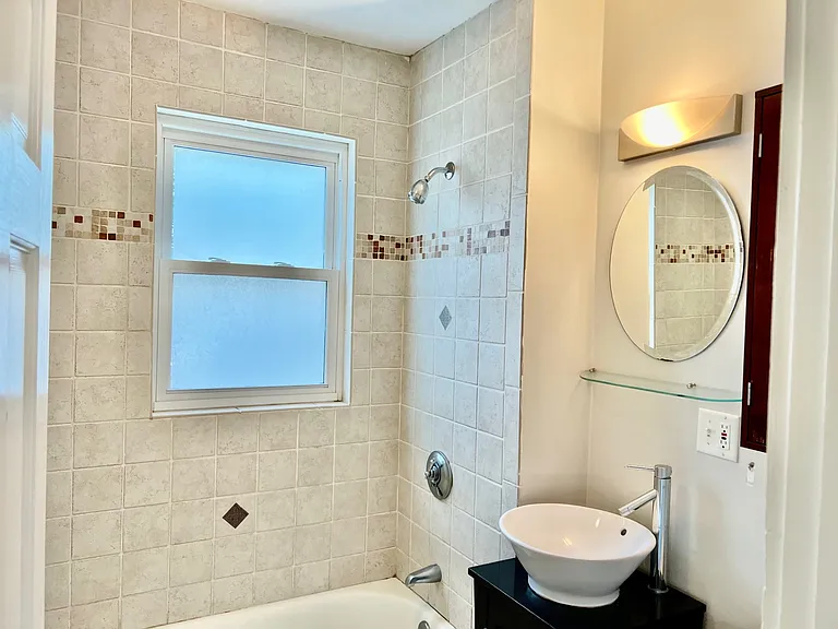 18-20 Rice St #1 — Photo 11