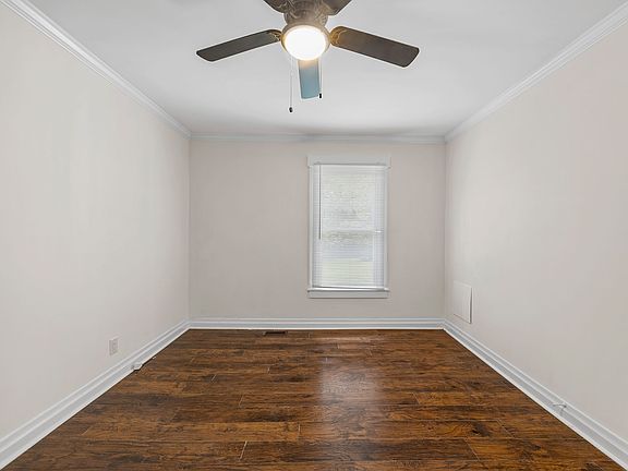 5th image of 206 Cox St