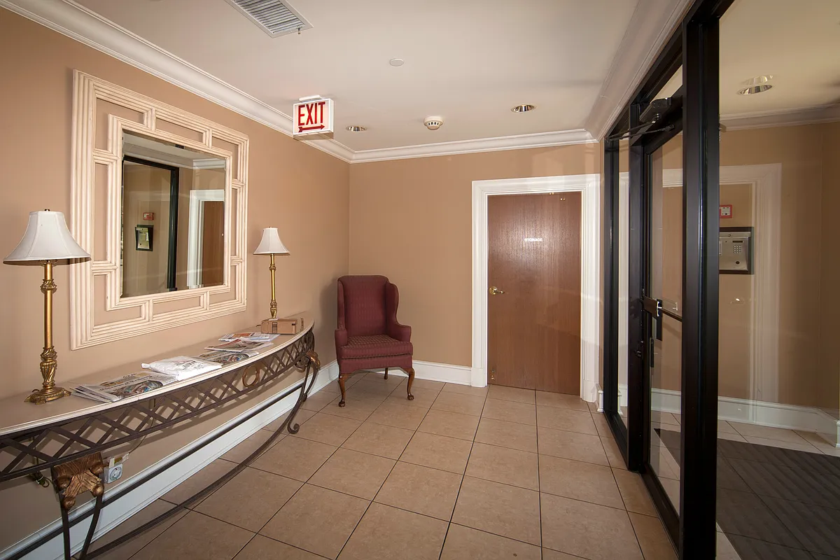 Building Photo - 6340 Capulina Ave #2A