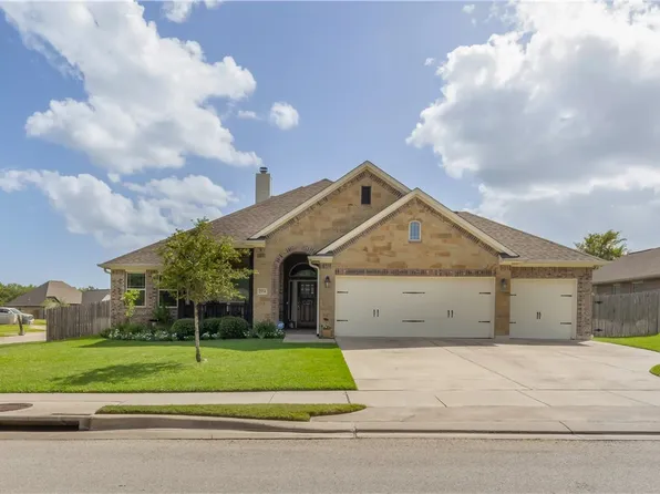 2934 Archer Dr, Bryan, TX 77808