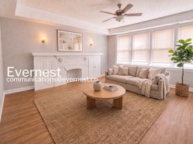 6431 N California Ave, Chicago, IL