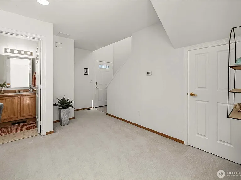 11003 Pansy Pl NW — Photo 5