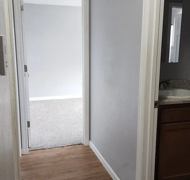 Myers Court — Photo 17