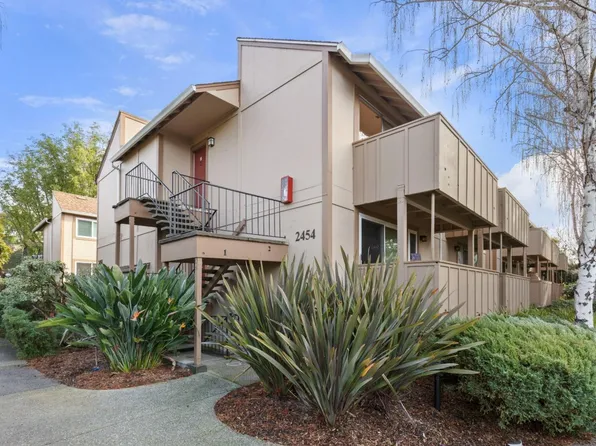 2454 W Bayshore Rd APT 2, Palo Alto, CA 94303