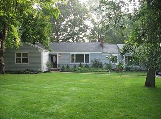 26 Westwood Rd, Little Silver, NJ 07739