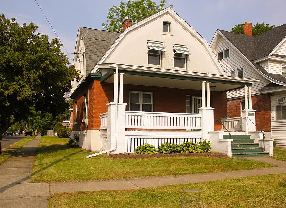 1st image of 811 Walnut St