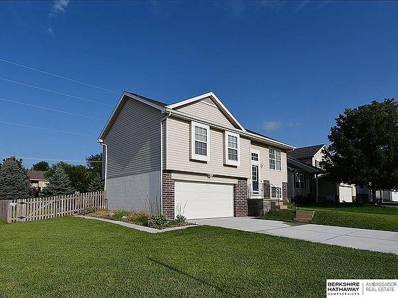 3rd image of 7232 S 179th St
