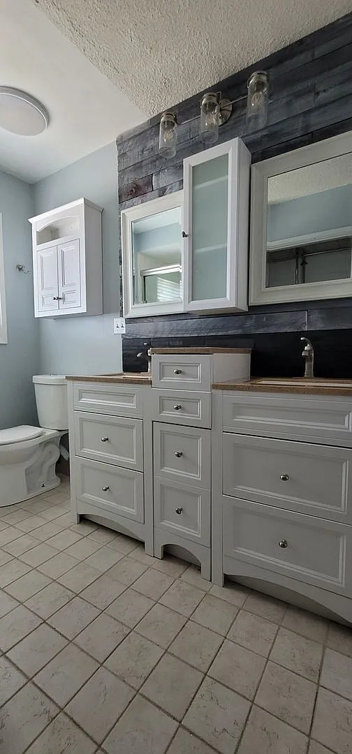 4 Bedroom spacious home - Do not disturb current tenants — Photo 1