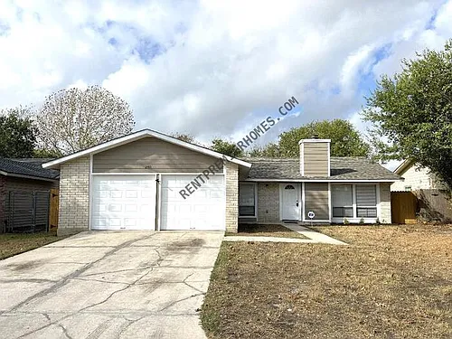 2911 Lake Briar Photo 1