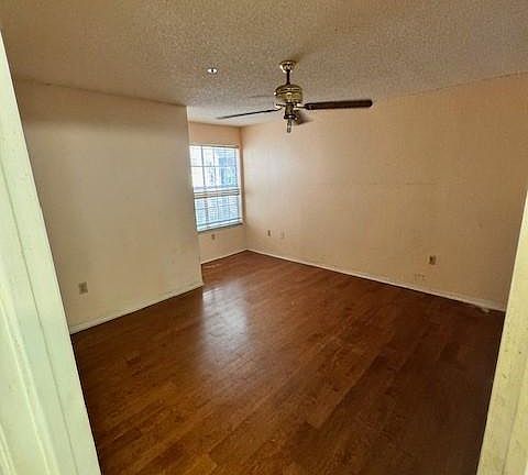 3rd image of 685 Youngstown 297 Pkwy #297
