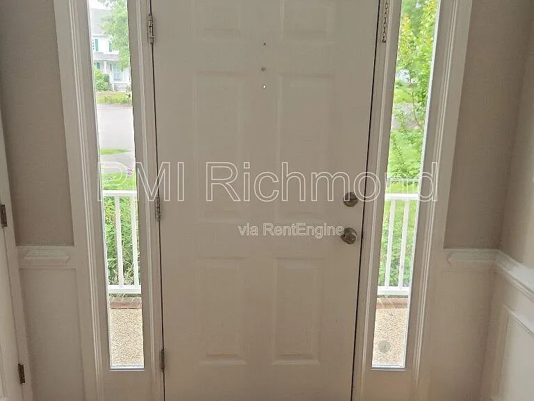 6004 Manor Park Ter — Photo 4