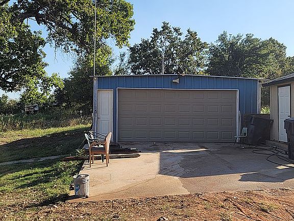 5th image of 15800 Manning Dr