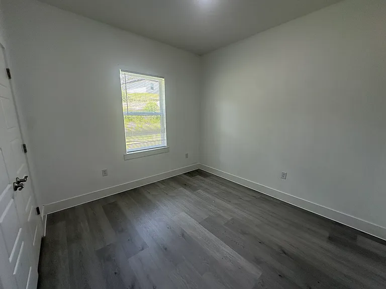 2810 W Huron Ln — Photo 14