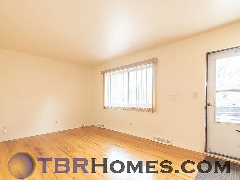 175 S Cody St — Photo 3