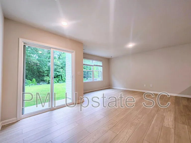 810 Sandbach Rd — Photo 9