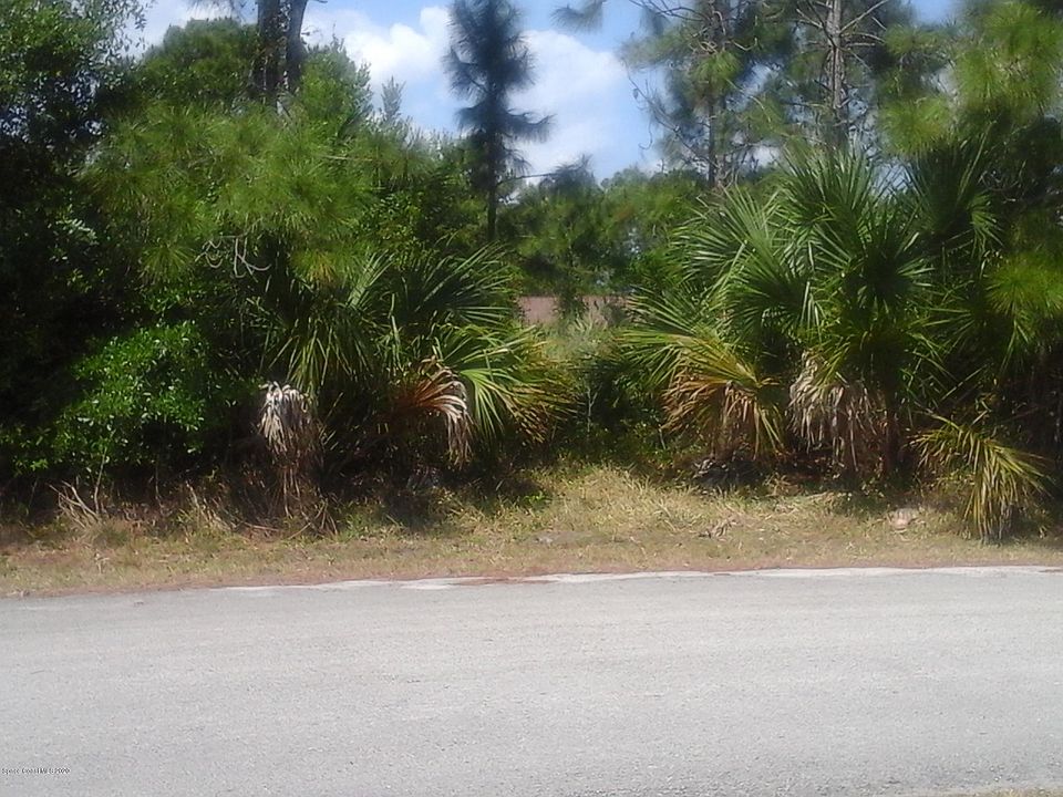 2nd image of 1293 Ragen Rd SE