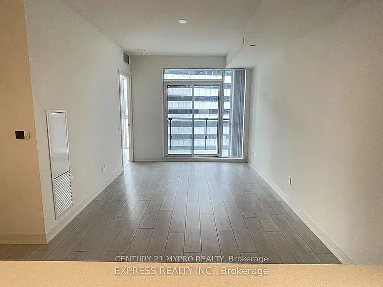 4955 Yonge St #1811 — Photo 3