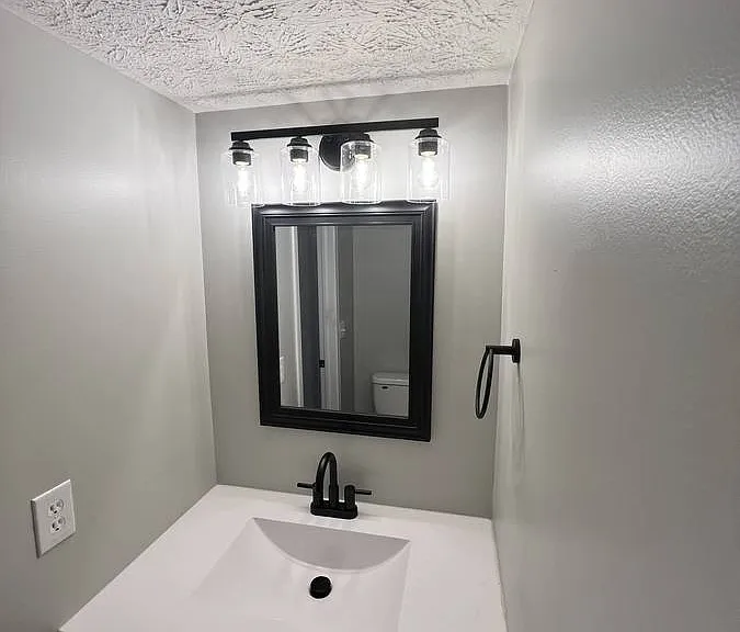 3909 Heatherglen Dr — Photo 6