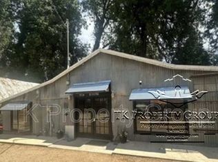 11209 McCourtney Rd, Grass Valley, CA 95949