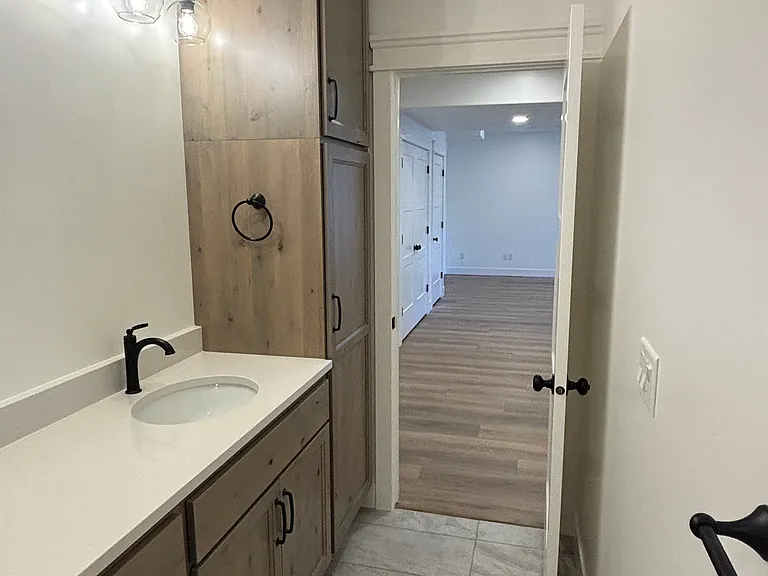 71 N 145 W — Photo 13