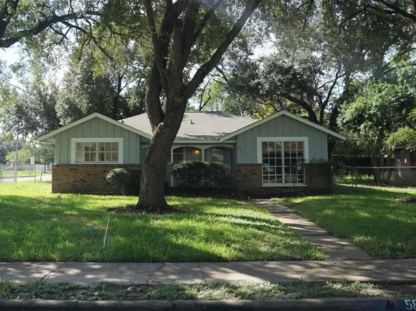 5874 Flamingo Dr, Houston, TX 77033