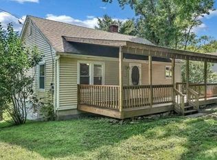 740 Traver Rd, Pleasant Valley, NY 12569