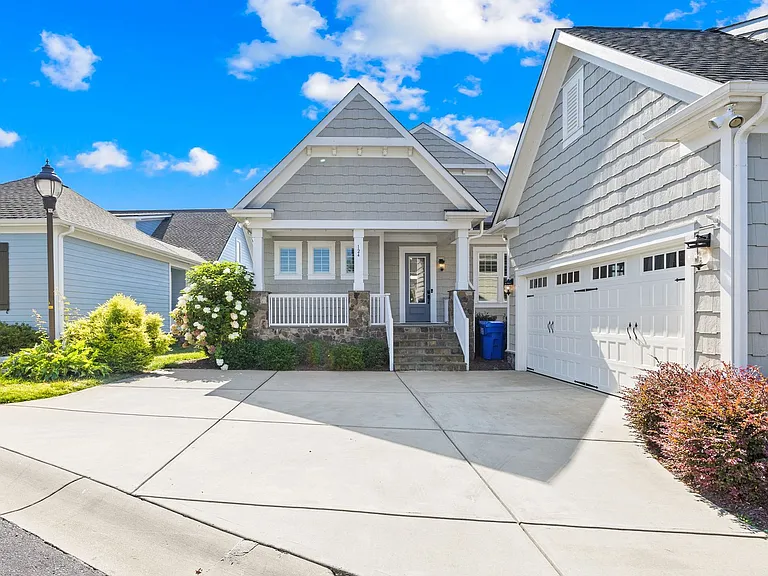 124 Sisters Cove Ct — Photo 1