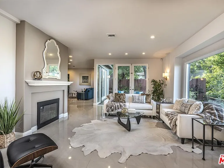 13480 Contour Dr — Photo 2