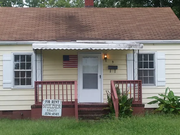 9 Huffman Dr, Hampton, VA 23669