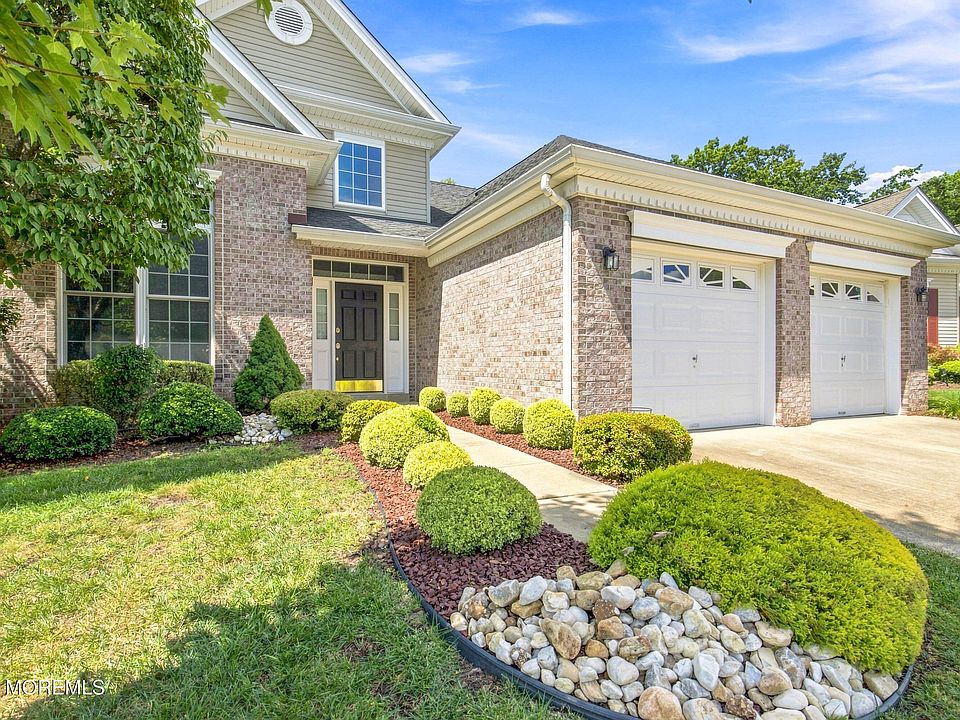 1st image of 16 Bay Hill Road