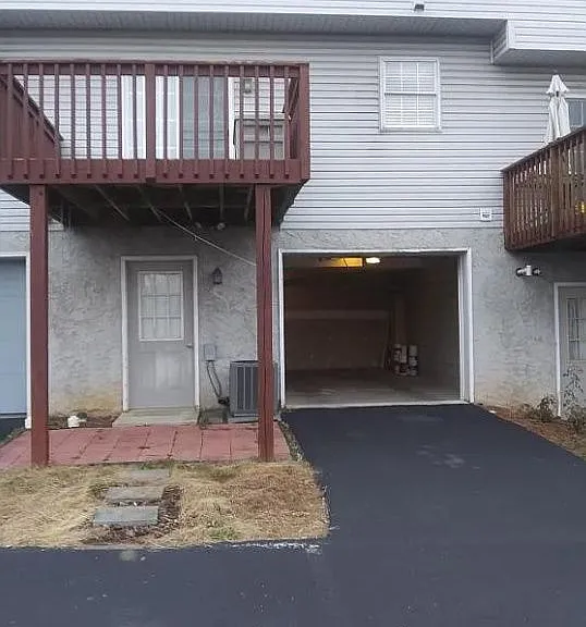 812 Knoll Dr — Photo 6